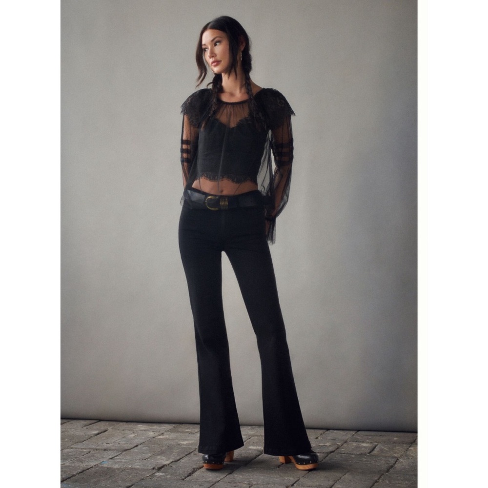 Paige Genevieve High Rise Flare Jeans size 32